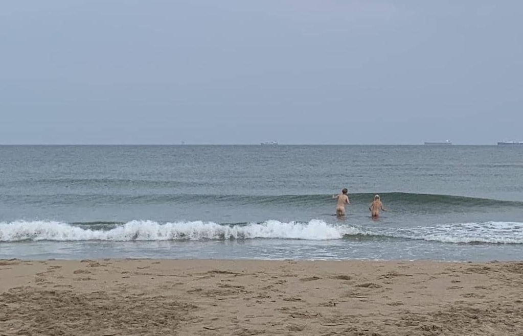 Sand Nudes Vistas